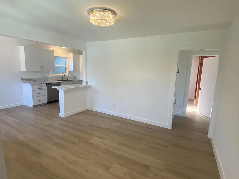 524 E Palm Ave — Photo 18