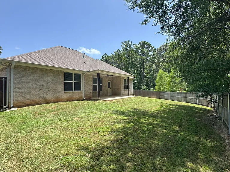 3704-3784 Cottage Park Cir — Photo 29