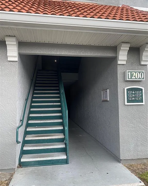 18001 Richmond Place Dr #1237