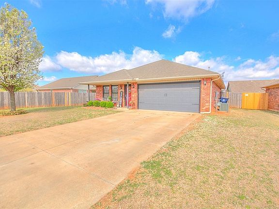 3rd image of 13613 Bradbury Ln