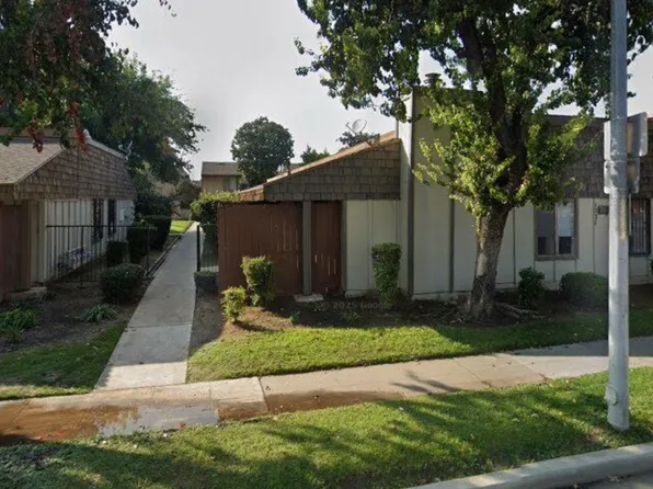 1221 N Peach Ave, Fresno, CA