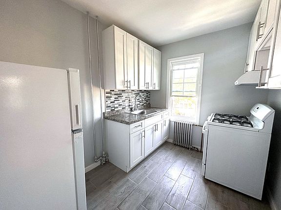 2nd image of 86-44 125th St #2A