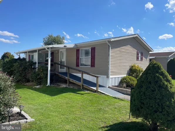 123 Mimosa Dr, York, PA 17402