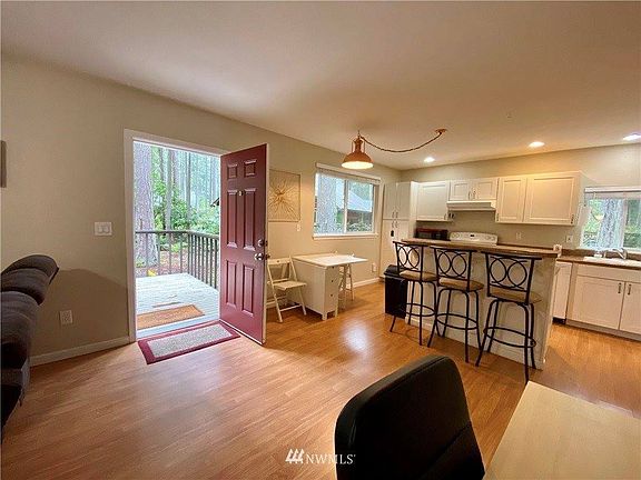 4th image of 10411 Dune Pl