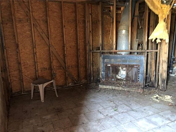 2nd image of 4513 Skyview Dr