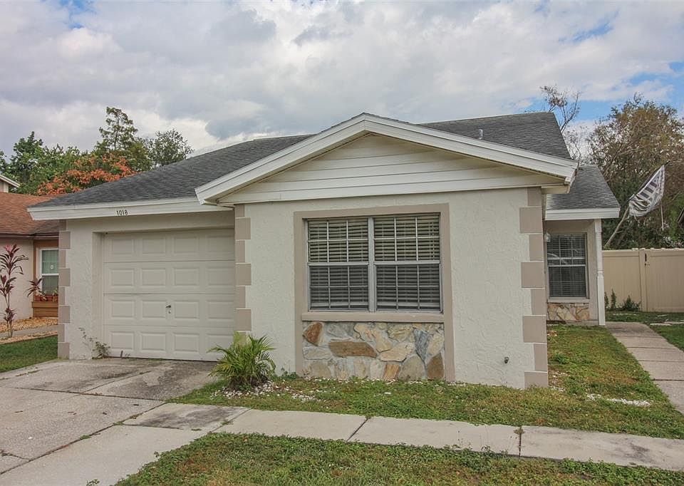 1st image of 1018 Buttercup Dr