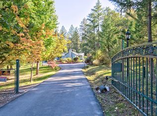 200 Teel Ln, Grants Pass, OR 97527