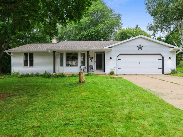 2925 Devroy Ln, Green Bay, WI 54313