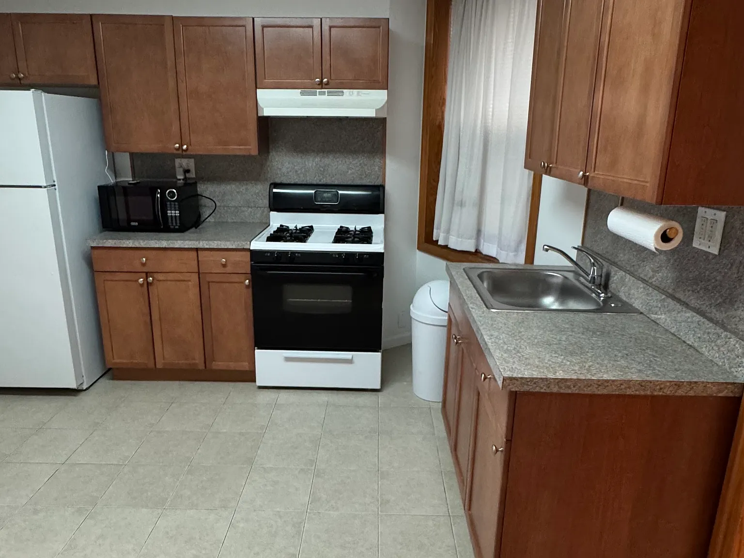 1 bed, $1,800 — Photo 3