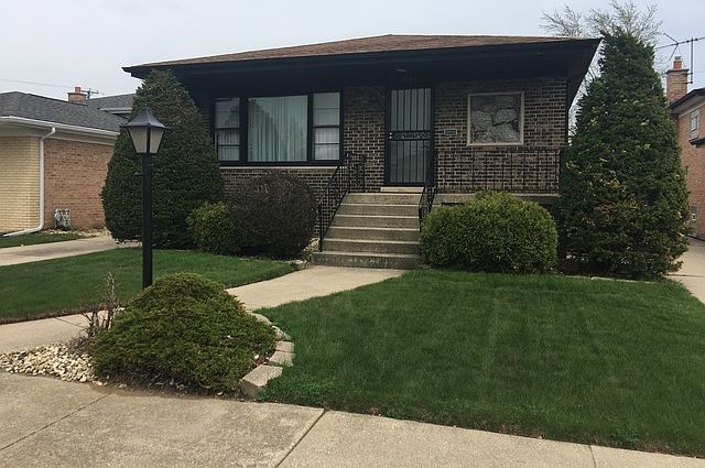1st image of 501 Escanaba Ave