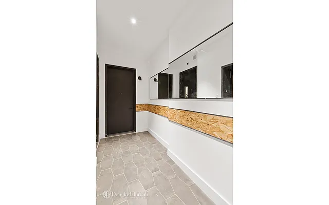 Sold by Douglas Elliman | media 10