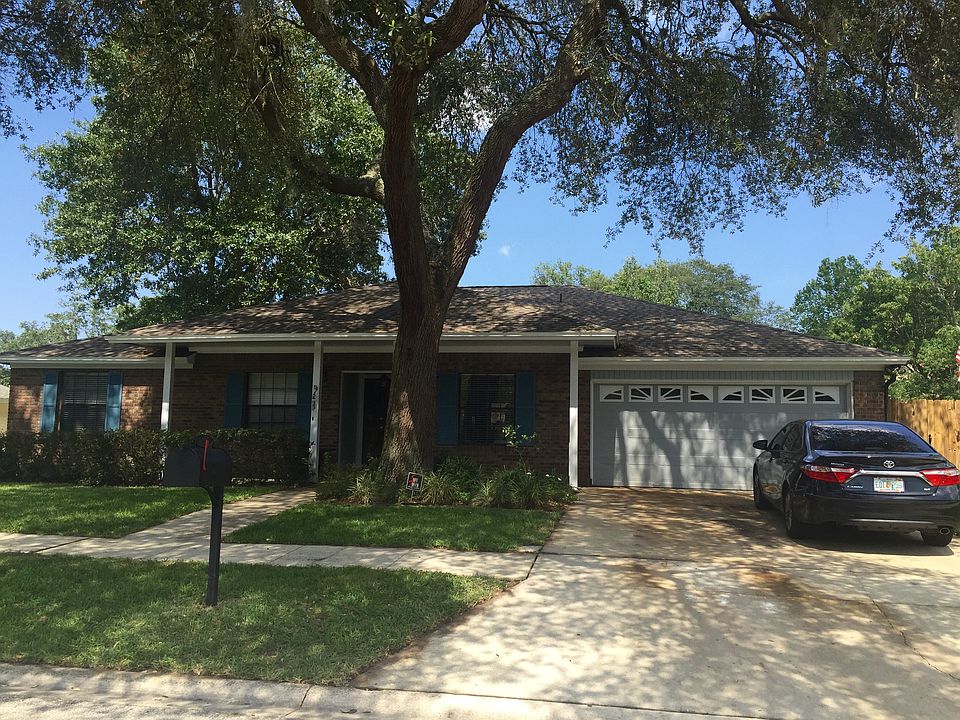 1st image of 1221 Shallowford Dr W