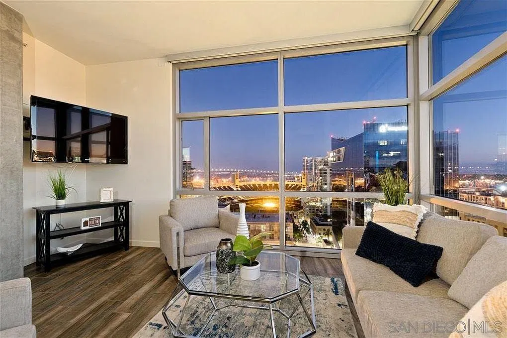2 bed, 1243 sqft, $5,500 — Photo 2