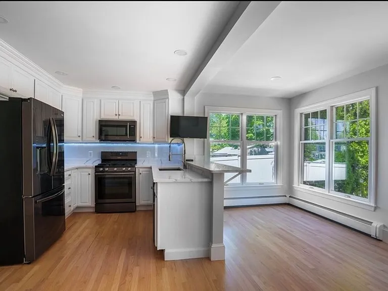 198 Cedar St — Photo 10