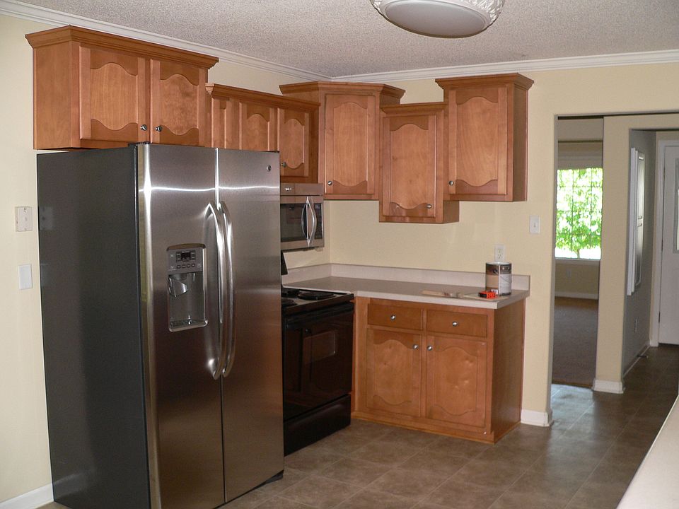 1st image of 2036 Plumas Dr