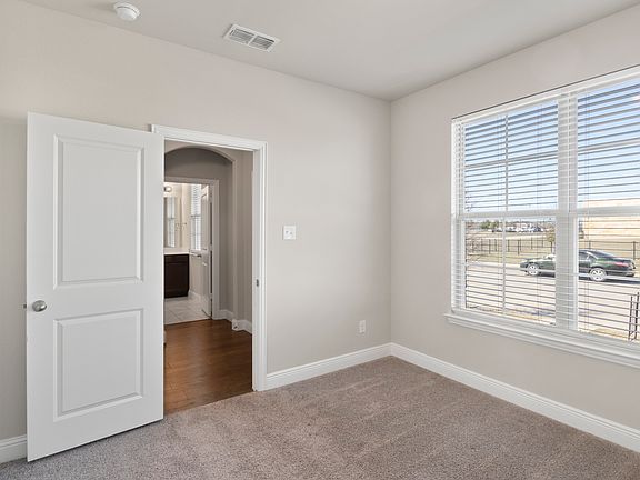2nd image of 7309 Willow Thorne Dr
