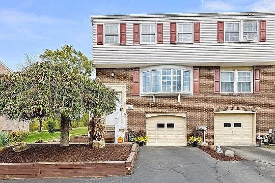 1st image of 127 Hunting Creek Rd