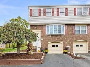 127 Hunting Creek Rd, Canonsburg, PA 15317