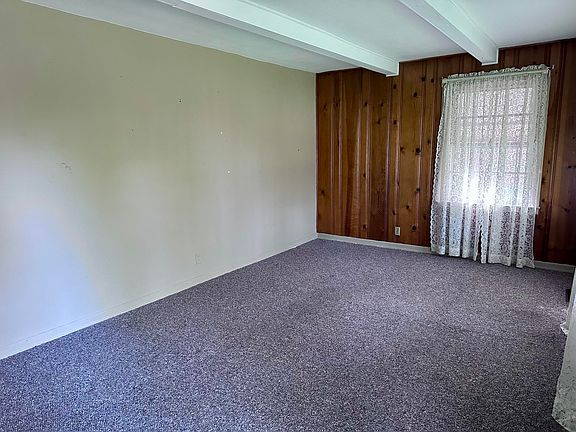 2nd image of 733 Cheryl Ln