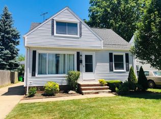 833 Worden Rd, Wickliffe, OH 44092