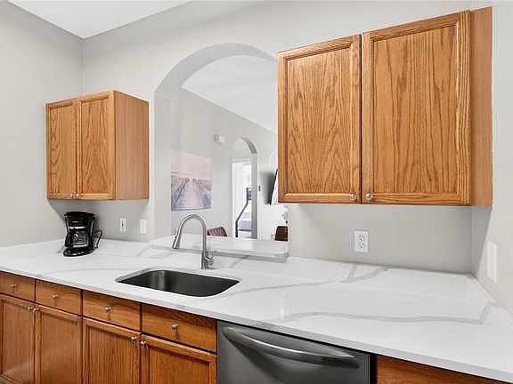 5th image of 8105 Coconut Palm Way APT 203