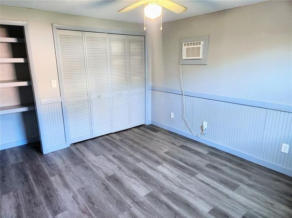 saint-petersburg-florida-46966603 picture