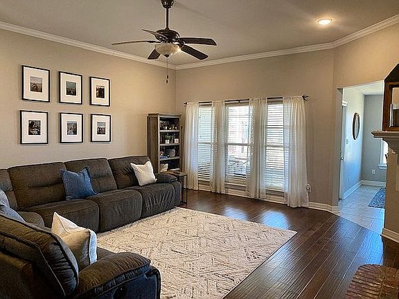 5th image of 103 Chatham Pl