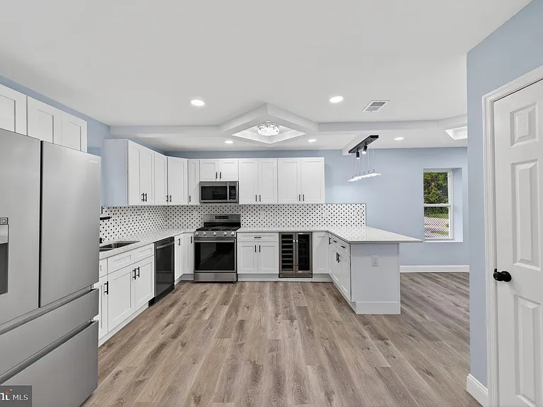 5306 Ethelbert Ave — Photo 5