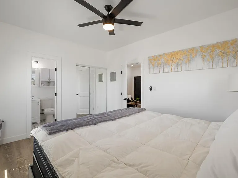 2607 C St — Photo 13