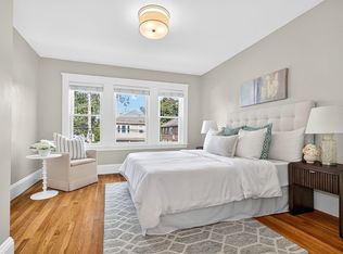 187 Florence St APT 2L, Roslindale, MA 02131