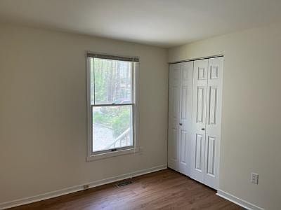5th image of 26 Martinique Cir