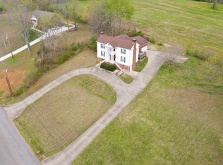 3527 Forest Park Rd, Springfield, TN 37172