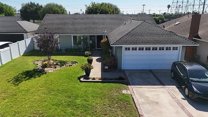 1st image of 17464 Santa Maria St