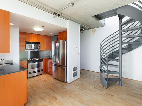 4th image of 77 Dow Pl APT 1306