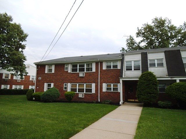 2nd image of 38-8 Woodedge Ave