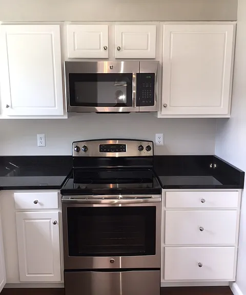 Yarmouth Pointe Apartment Homes — Photo 105