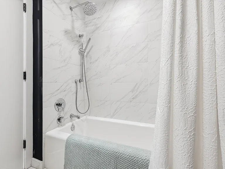 9 Avenue At Port Imperial #806 — Photo 20
