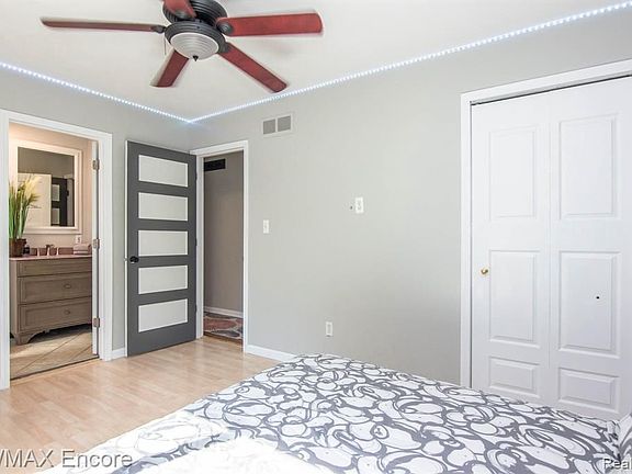 4th image of 3382 Kilmer Dr