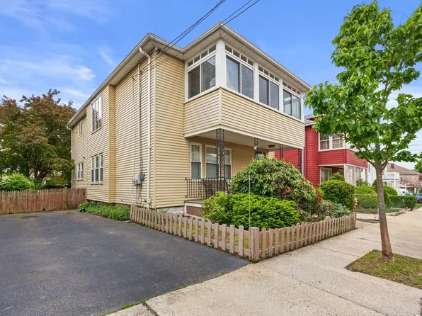 74 Woods Ave #2, Somerville, MA 02144