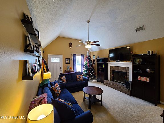 5th image of 14160 Poplar Ct