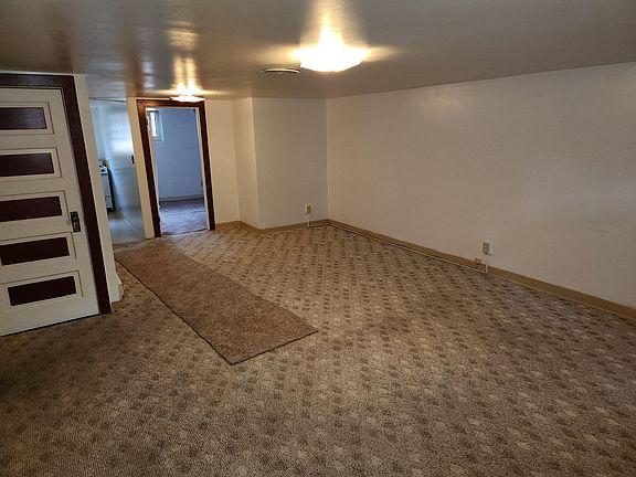 3rd image of 1004 1/2 W 11th Ave #A