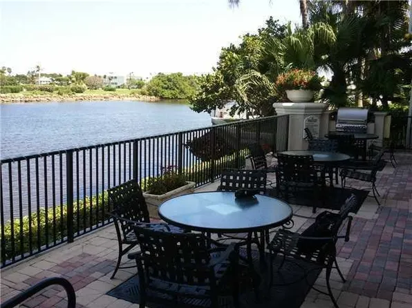 2105 Tuscany Way, Boynton Beach, FL 33435