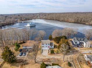 8 Lakeview Cir E, Niantic, CT 06357