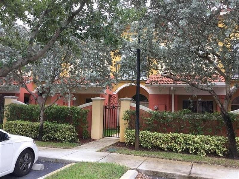 1st image of 1204 Santa Catalina Ln