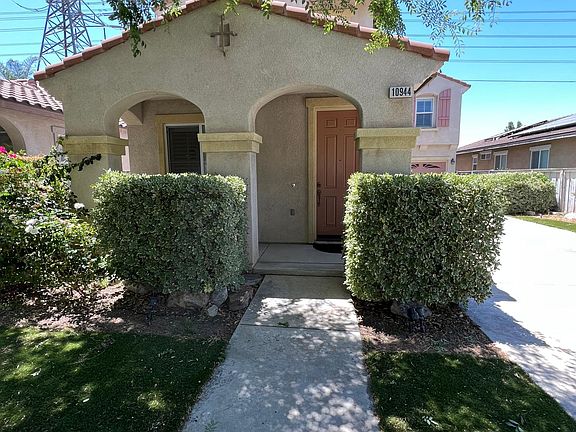 5th image of 10944 Veach St