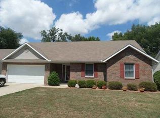 2404 Brooklynn Dr, Terre Haute, IN 47802