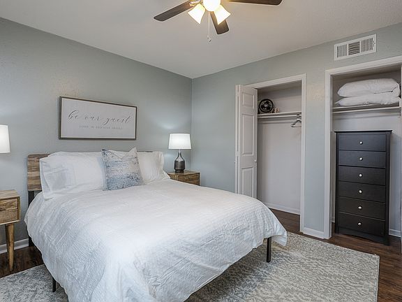 5th image of 8327 Lowell Ave #1