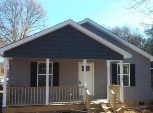 104 Clayton St, Greer, SC 29650