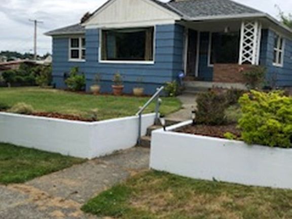 3rd image of 2410 Veldee Ave