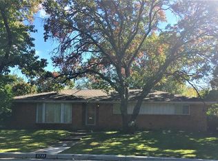 5733 Whitman Ave, Fort Worth, TX 76133